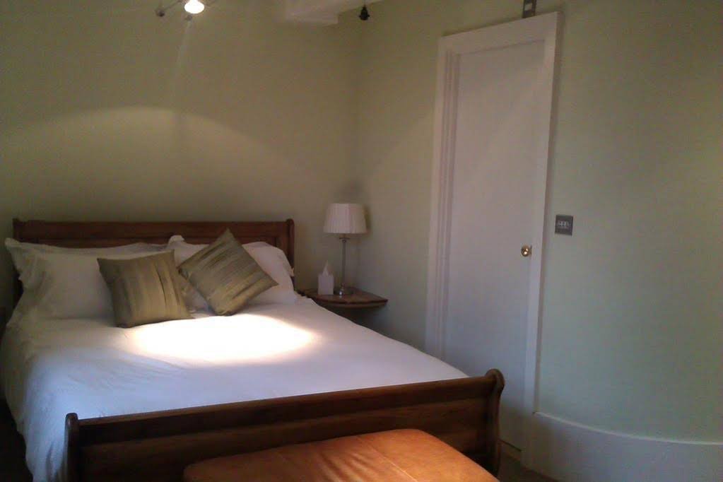 Фото Bear and Ragged Staff