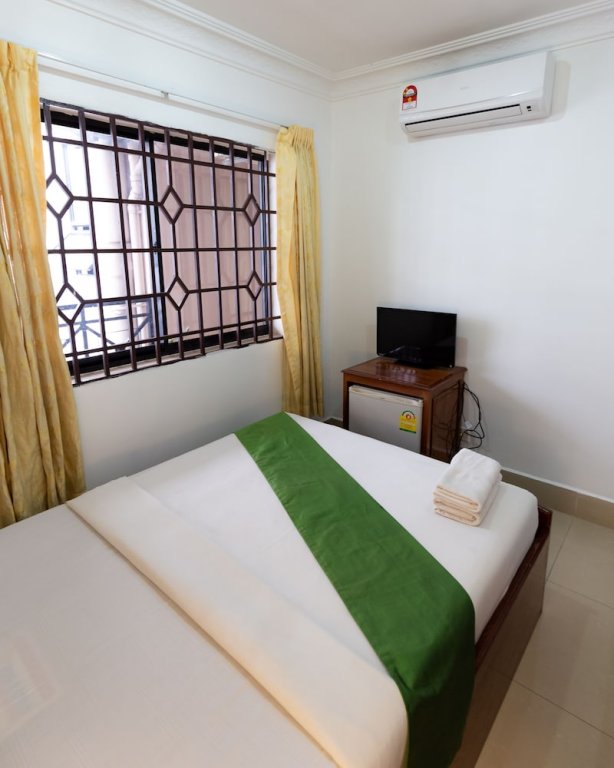 Фото The Riverside Hotel Phnom Penh