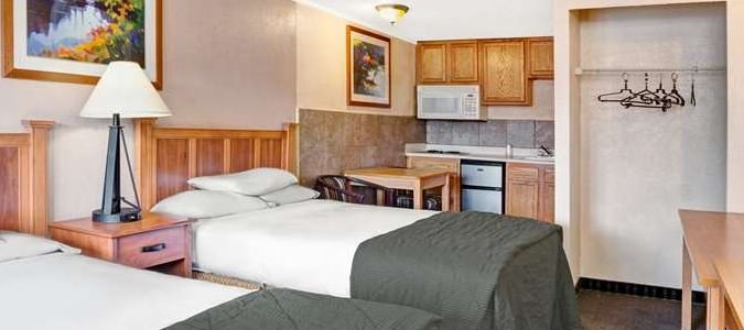 Фото Knights Inn Madison Heights