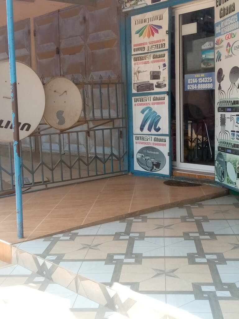 Installation works Eutesat, Accra, photo