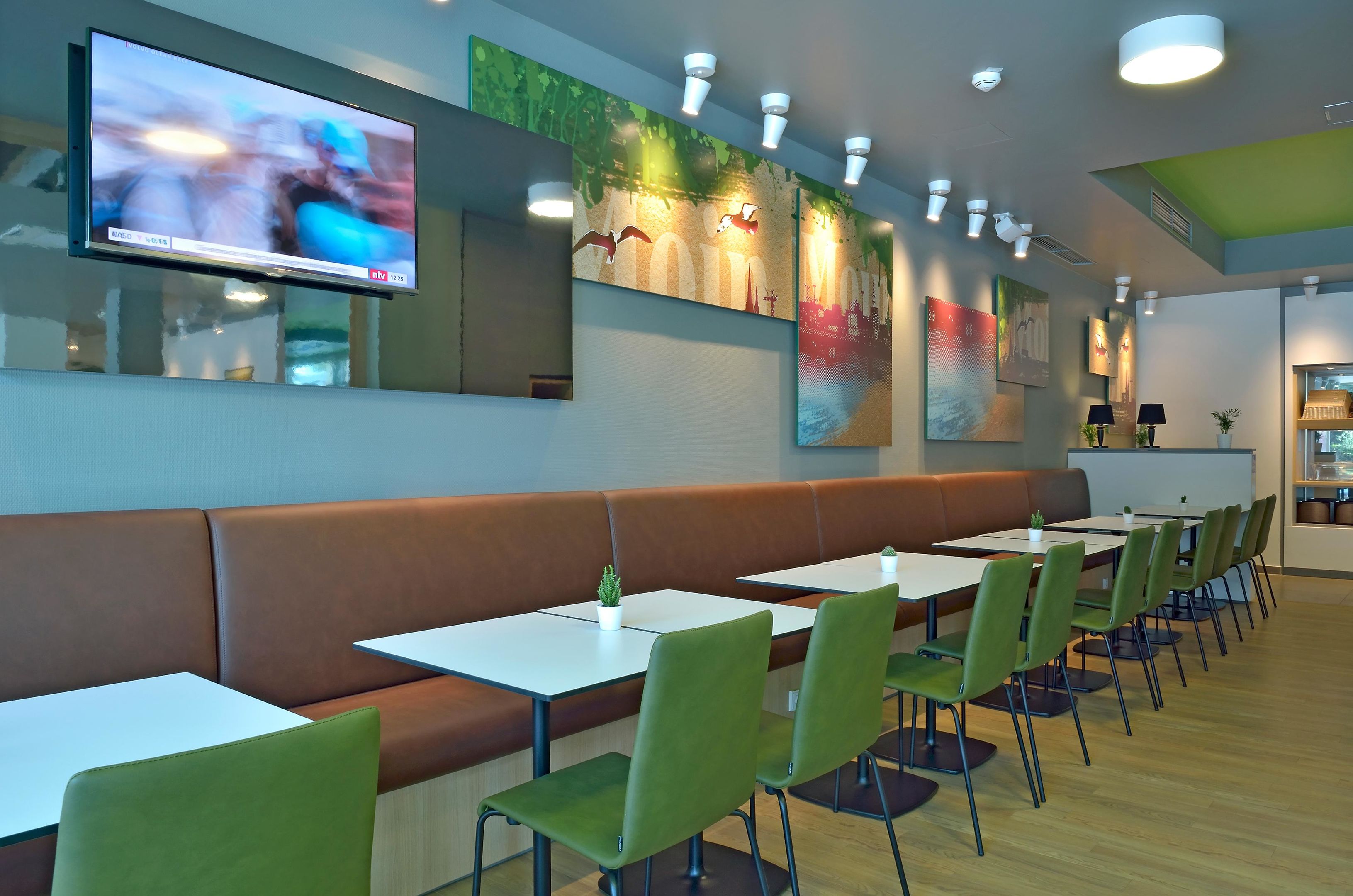 Фото B&b Hotel Hamburg-Wandsbek