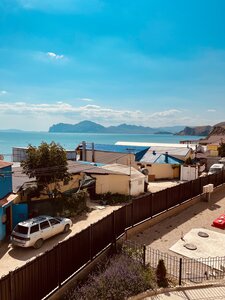 Dynasty (переулок Семашко No:3, посёлок городского типа Орджоникидзе), otel  Kırım Cumhuriyeti'nden