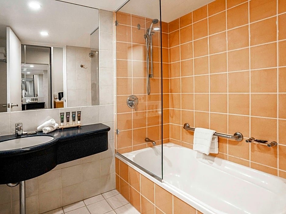 Фото Novotel Cairns Oasis Resort