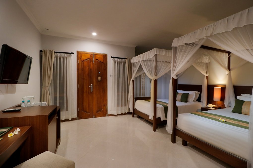 Фото Adi Dharma Hotel Legian