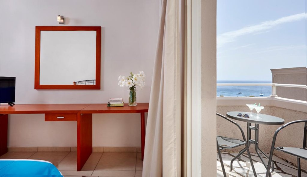 Фото Terra Blue Santorini