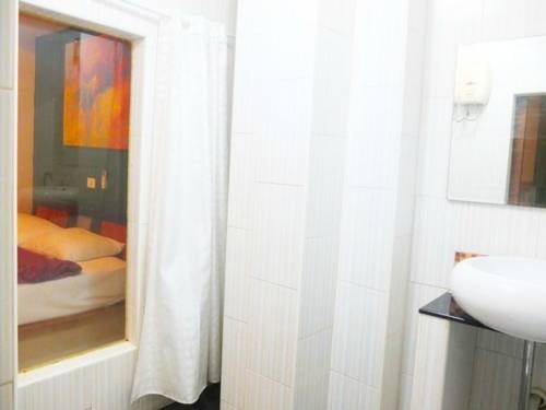 Фото Pizza 24 Guesthouse