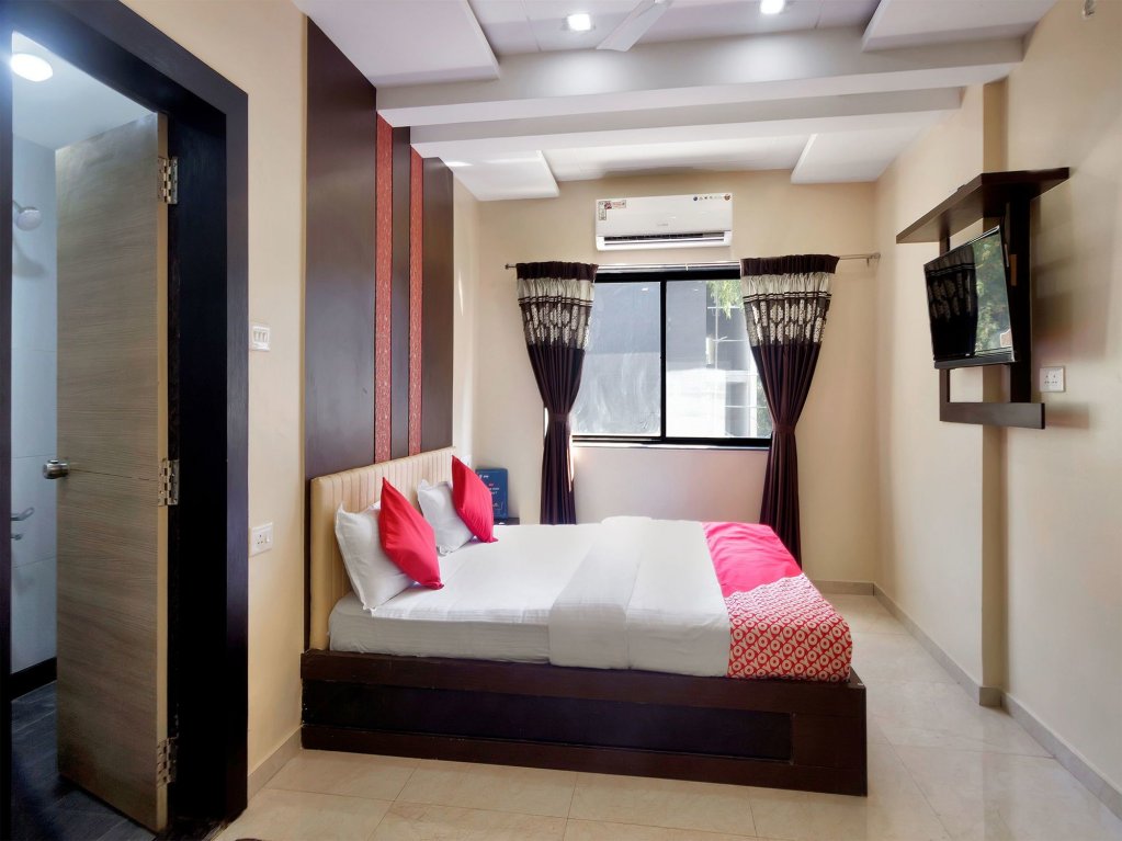Фото Fabhotel Krishna Regency