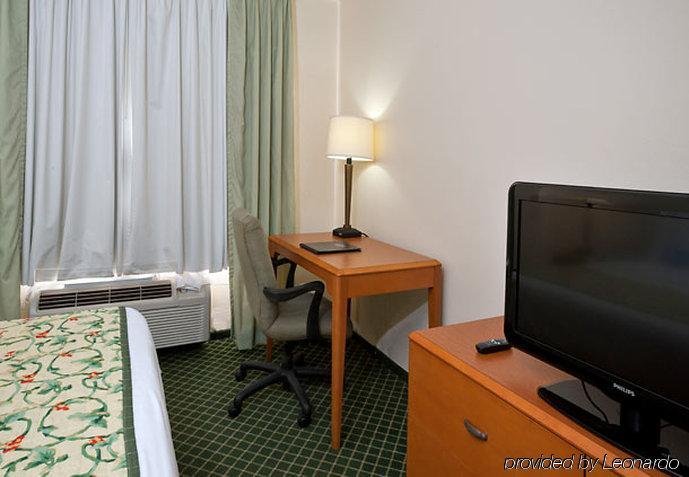 Фото Fairfield Inn Pensacola