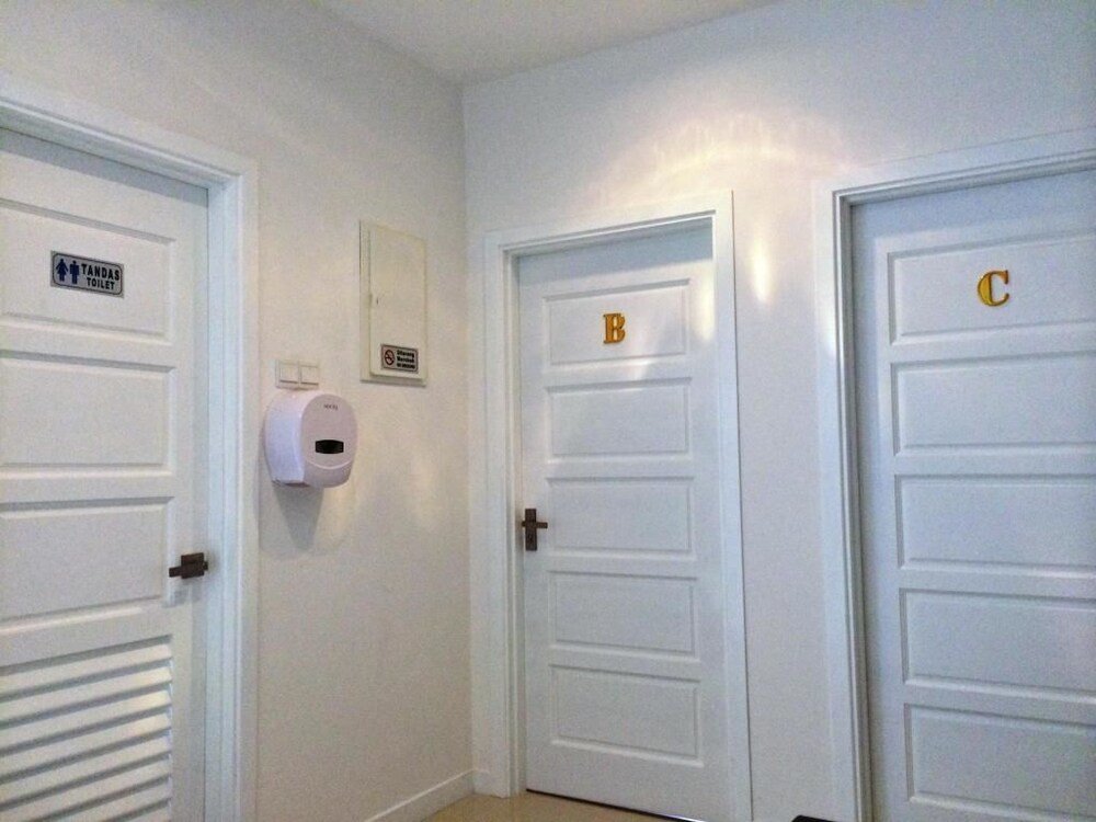 Фото Island Hostel