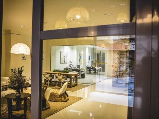 Фото Apartamentos Bárbara 3