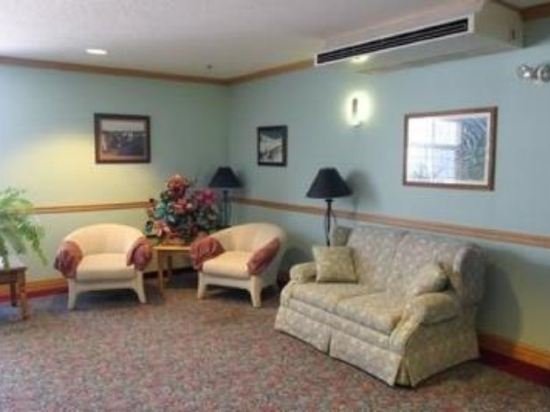 Фото Cabot Inn & Suites