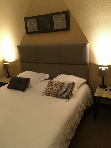 Hotel Les Hotels Dorele, Montargis, photo