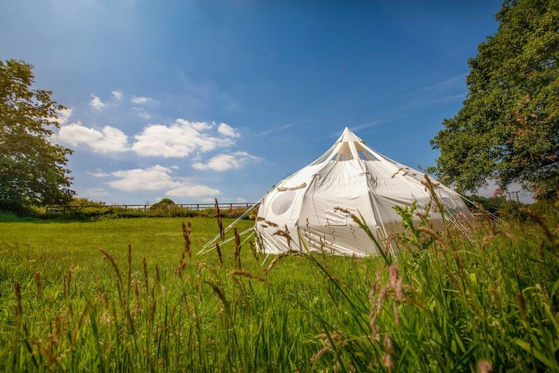 Жильё посуточно Beautiful 1-bed Star Gazing Bell Tent Loughborough