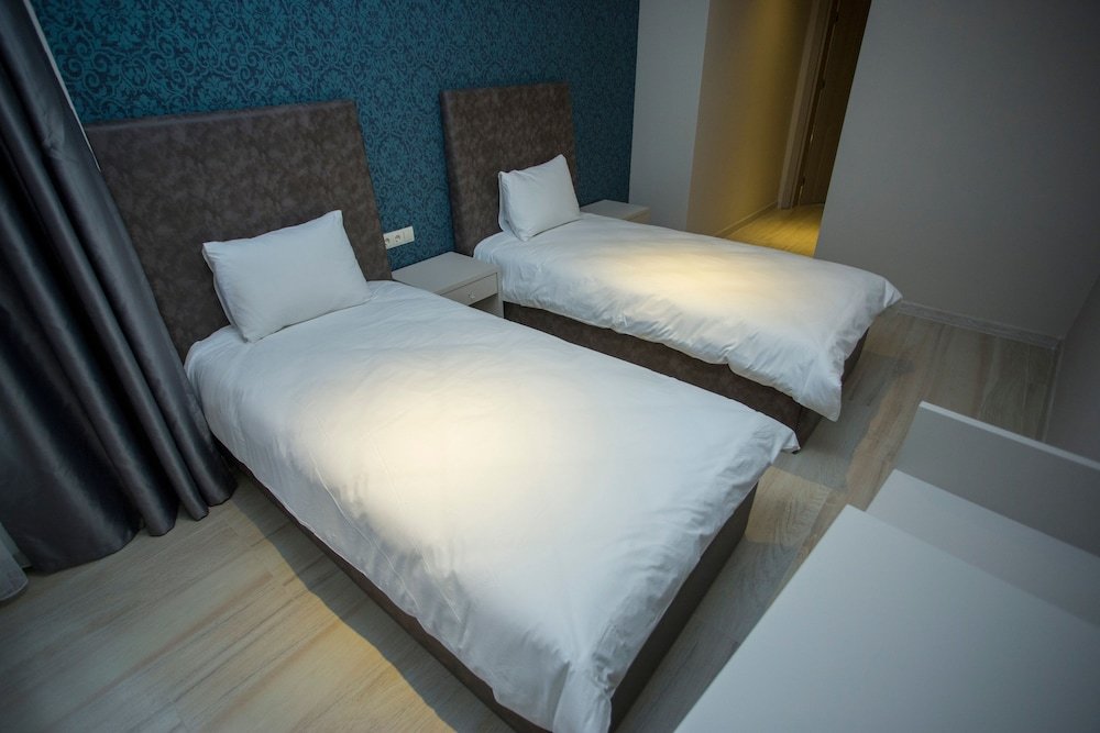 Фото 118296832490