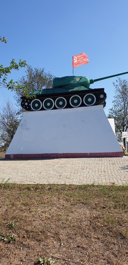 Monument to technology Танк Т-34, Temryuk, photo