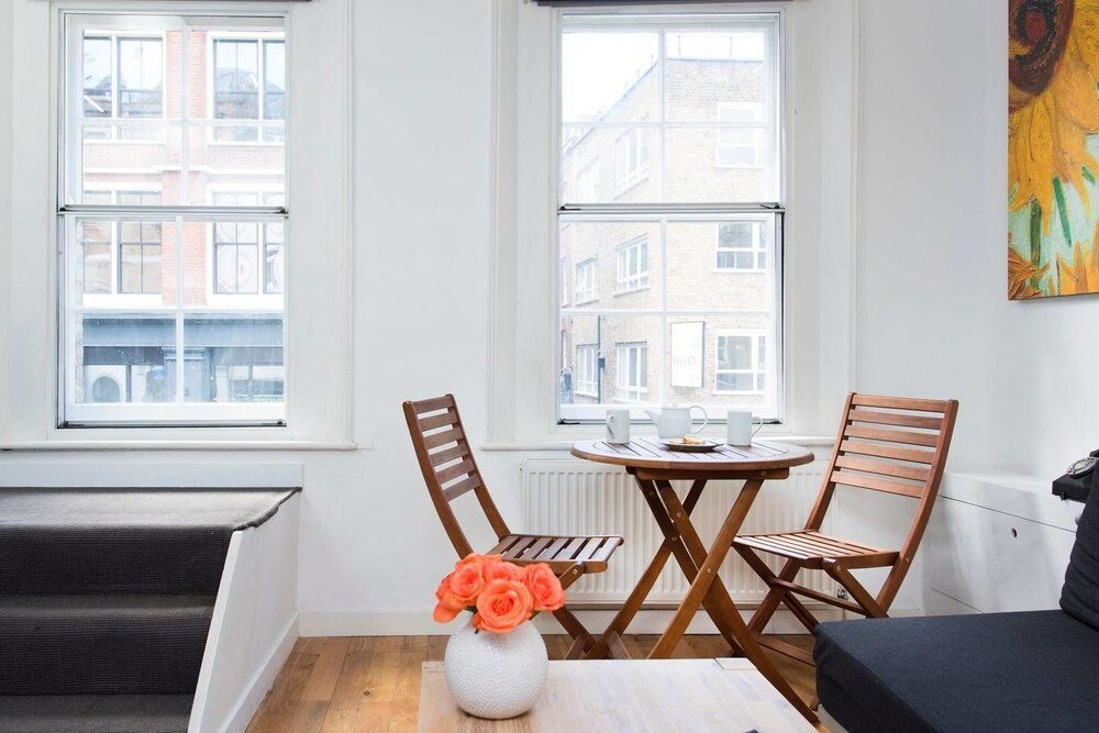 Фото Wonderful 2br Maisonette in Central London