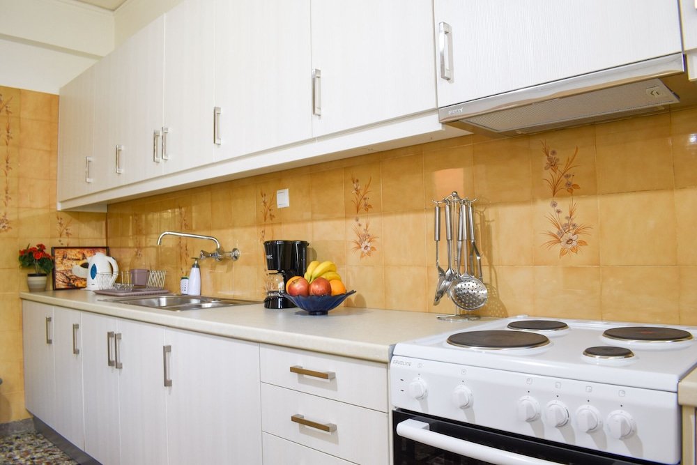 Фото Seaside Family Haven - Avia's Spacious Getaway