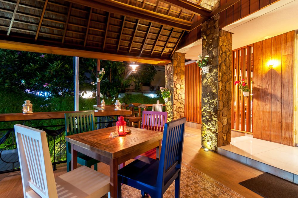 Фото Rhadana Hotel