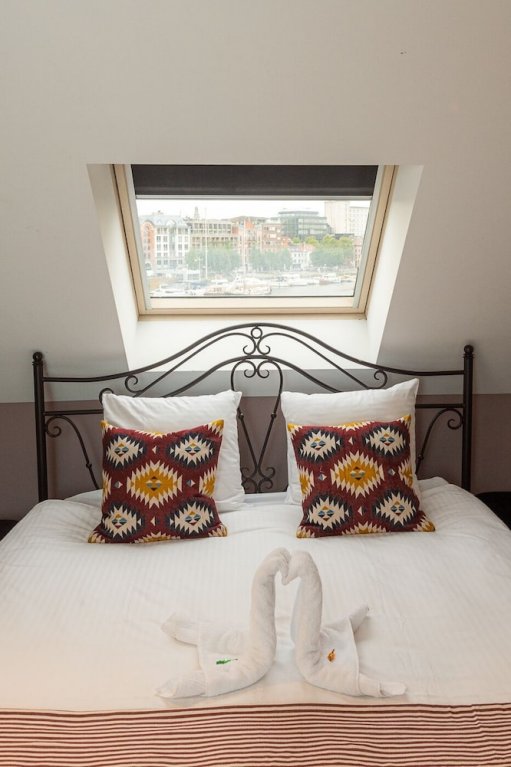 Фото Antwerp Harbour View