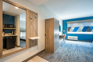 Holiday Inn Express & Suites Charlottesville (Virginia, Albemarle County, North Garden), hotel