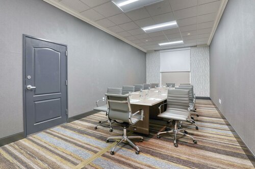 Гостиница Holiday Inn Hotel & Suites Madison West, an Ihg Hotel в Миддлтоне