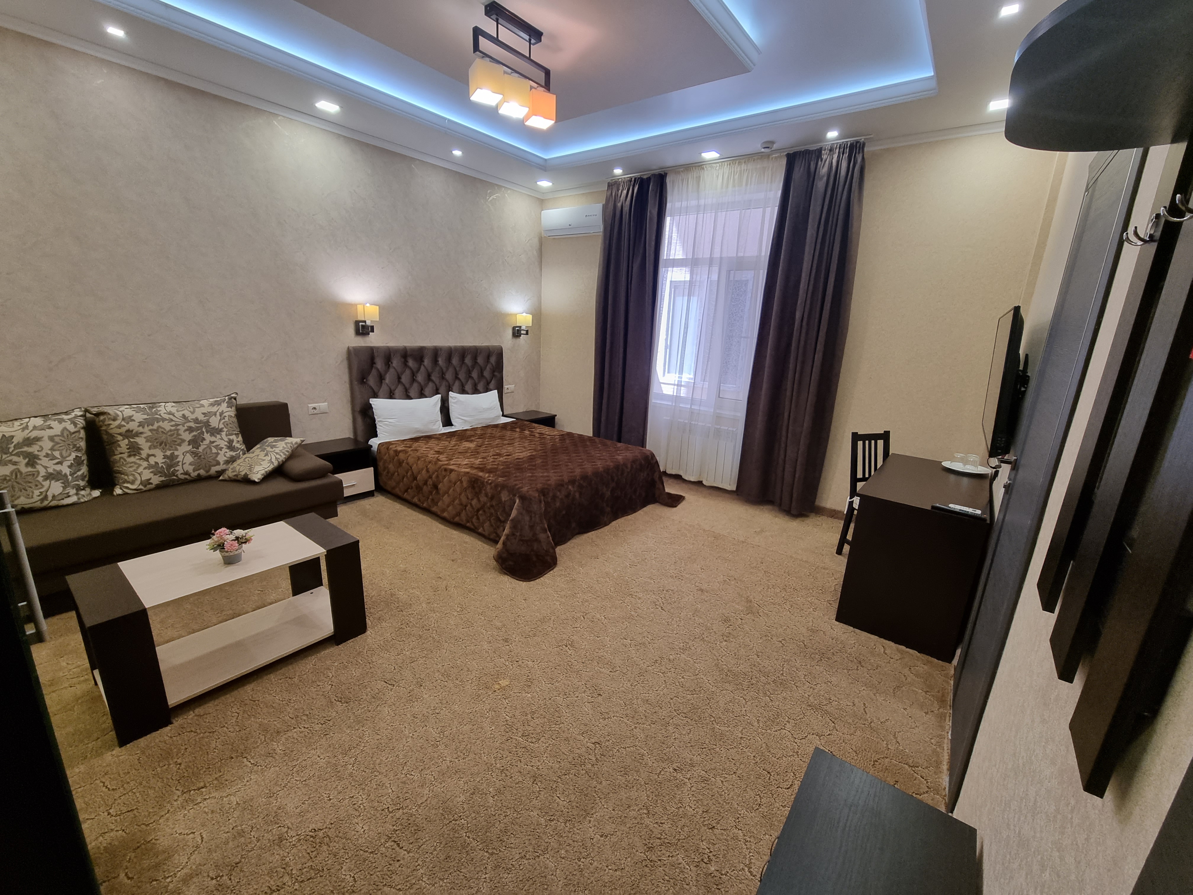 Фото Восток