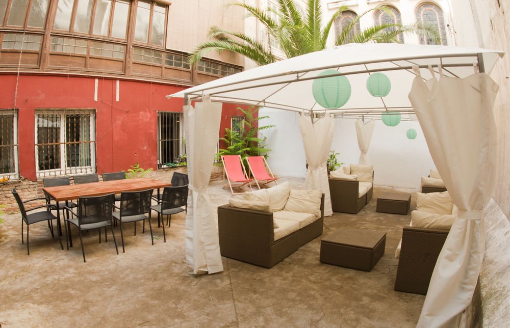 Фото The Loft Hostel Barcelona