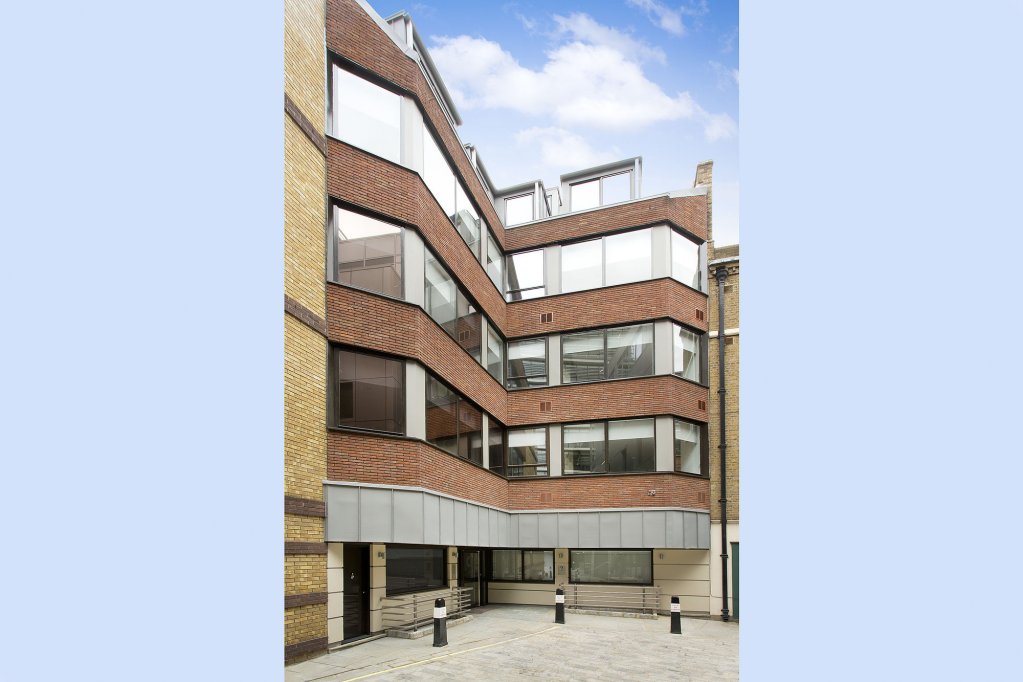 Фото Red Lion Court by City2Stay