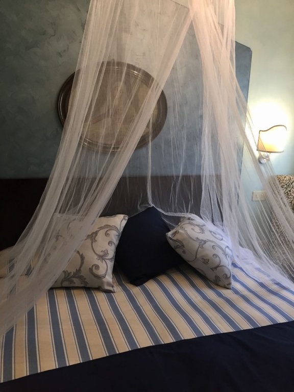 Фото Antica Residenza Santa Chiara