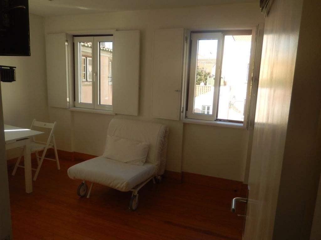 Фото Rent4Rest Bairro Alto Charming 1Bd Apartment