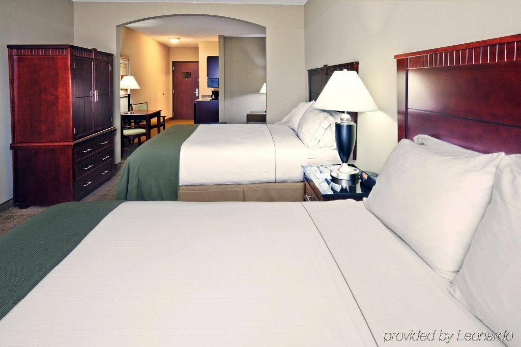 Hotel Holiday Inn Express & Suites Shawnee, State of Oklahoma, photo