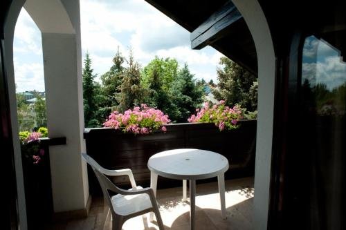 Фото Timpa Apartmanház & Dr. Strecker Villa