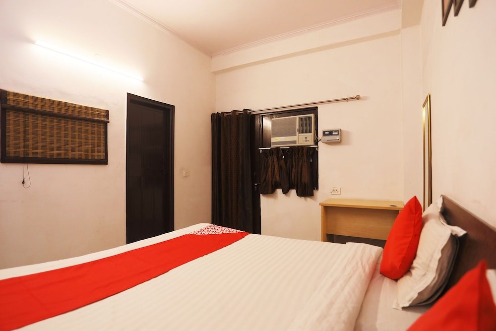 Фото Oyo 14654 Brs Homes