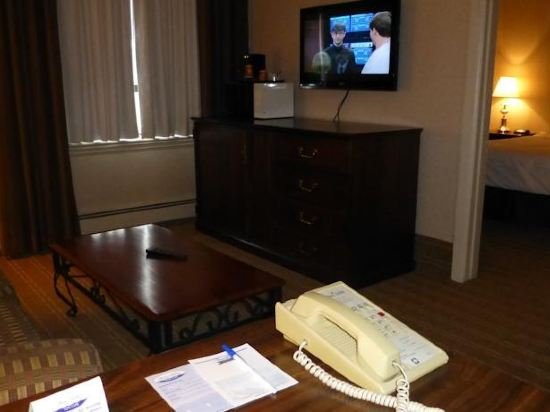 Фото Prince Arthur Waterfront Hotel & Suites