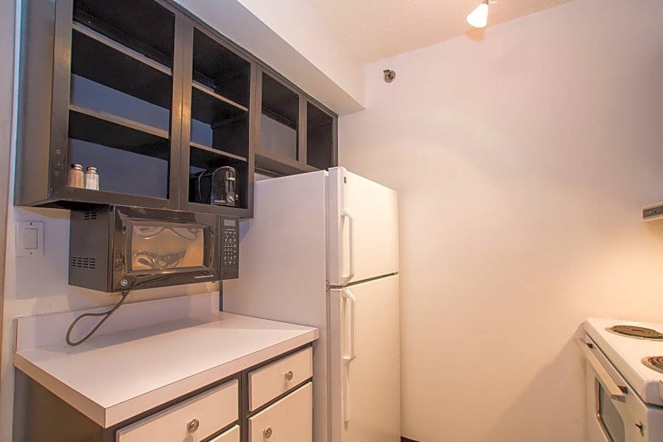 Фото 2500 Penn, a Placemakr experience