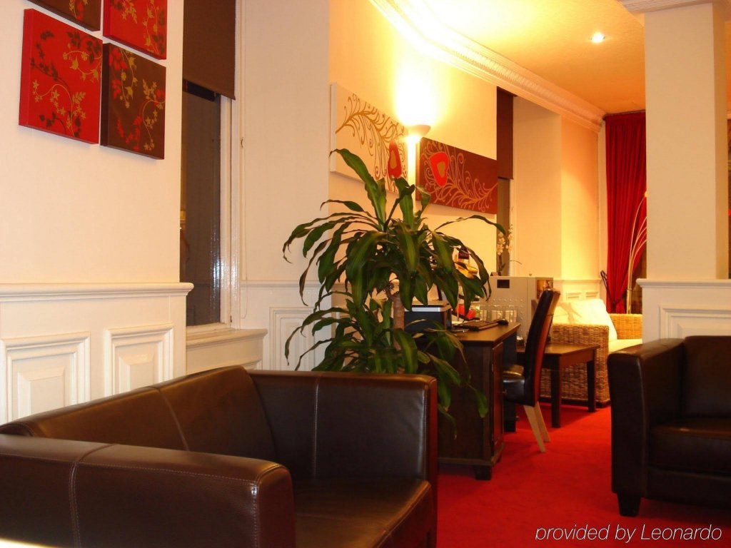 Фото Sandyford Hotel