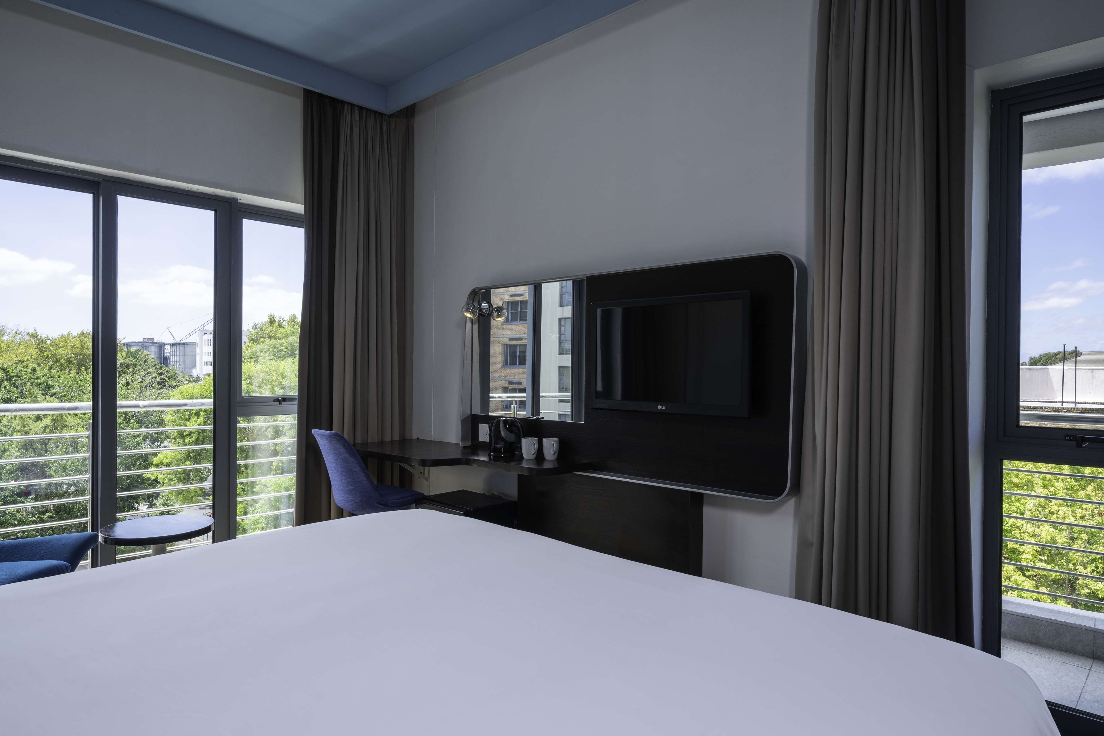 Фото Park Inn by Radisson Cape Town Newlands