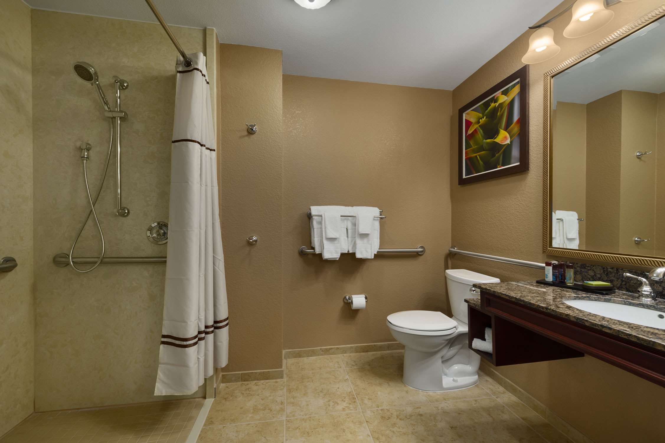 Фото Embassy Suites by Hilton Orlando Lake Buena Vista South