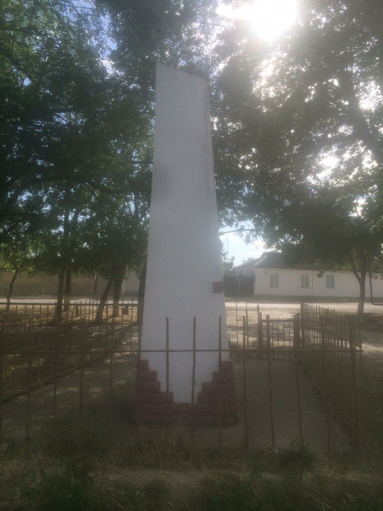 Памятник, мемориал Вечная слава односельчанам погибшим в боях Великой Отечественной войны 1941-1945 гг, Республика Дагестан, фото