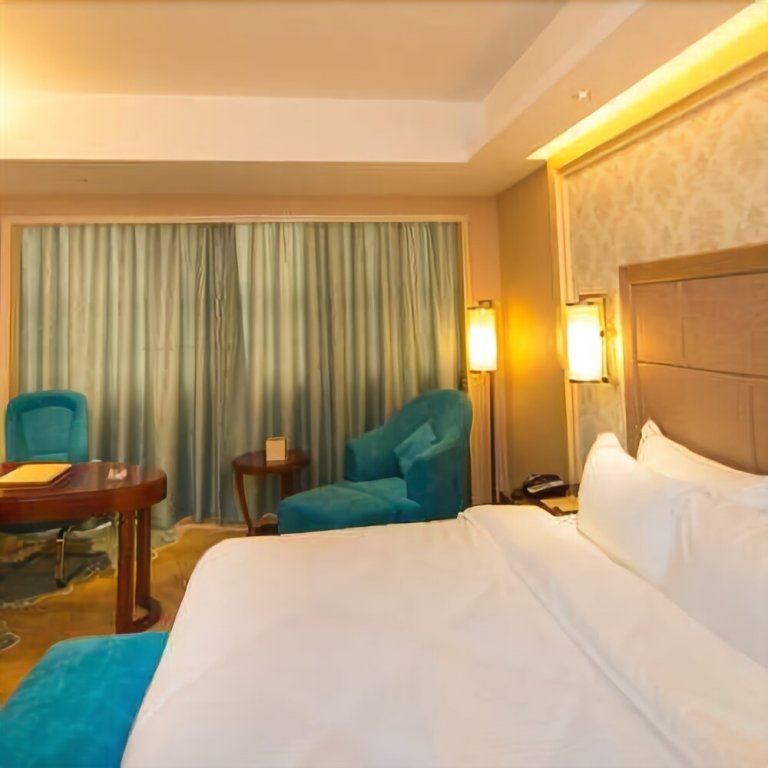 Фото Wuhan Jinguiyuan Intercontinental Hotel