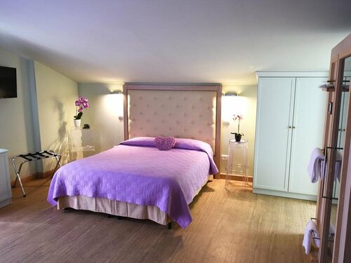 Гостиница Villa Des Reves Room for 3 in the Green Near Montecassino