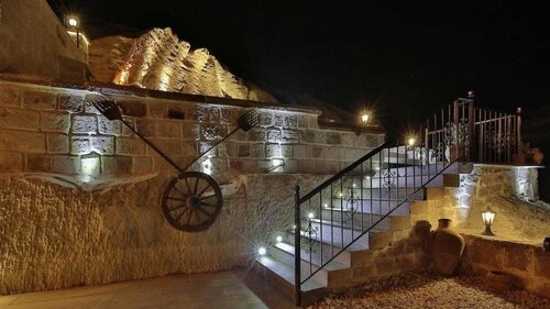 Гостиница Miracle Cave в Аваносе