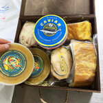 Astrakhan fish&caviar gifts (Kazanskaya Street, 81) ، متجر الهدايا والتذكارات