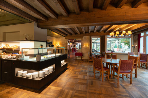 Внешний вид отеля Hotel Krebs Interlaken в Интерлакене, фото 2