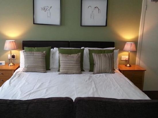 Фото Inchture Hotel