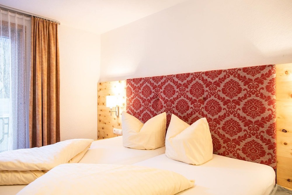 Фото Hotel Jägerhof