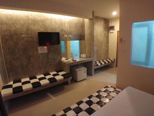 Фото Suwannaphum Trang Resort