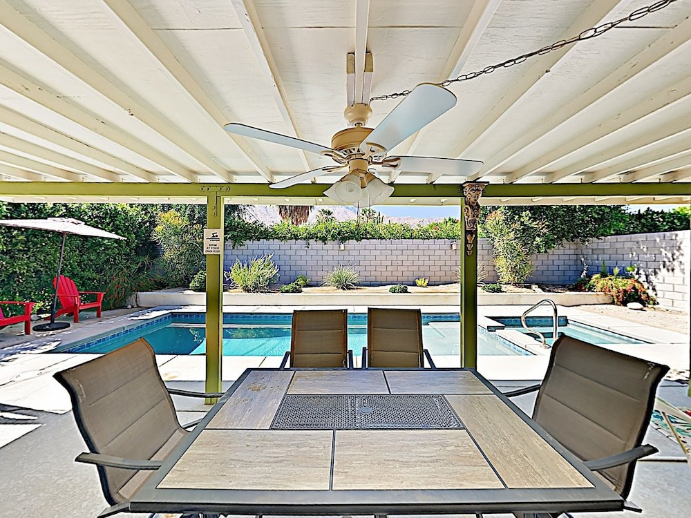 Фото New Listing! Movie Colony Oasis W Pool & SPA 3 Bedroom Home