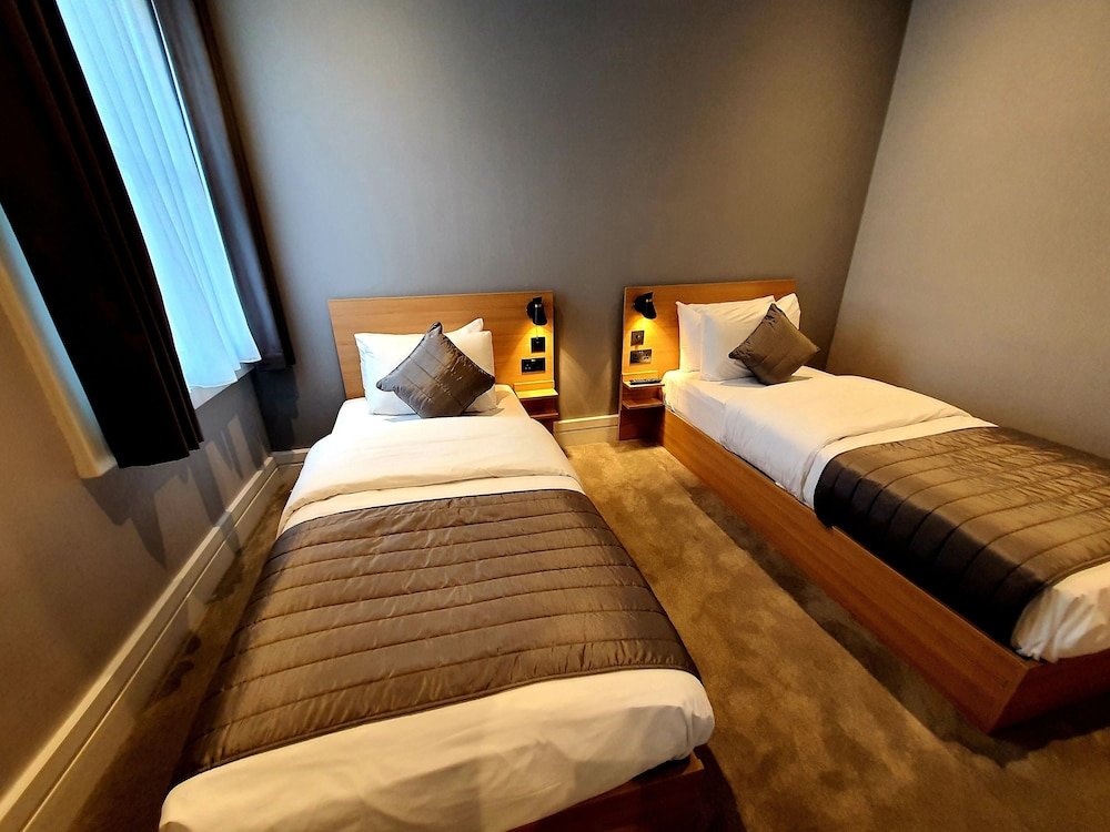 Фото Gainsborough Hotel