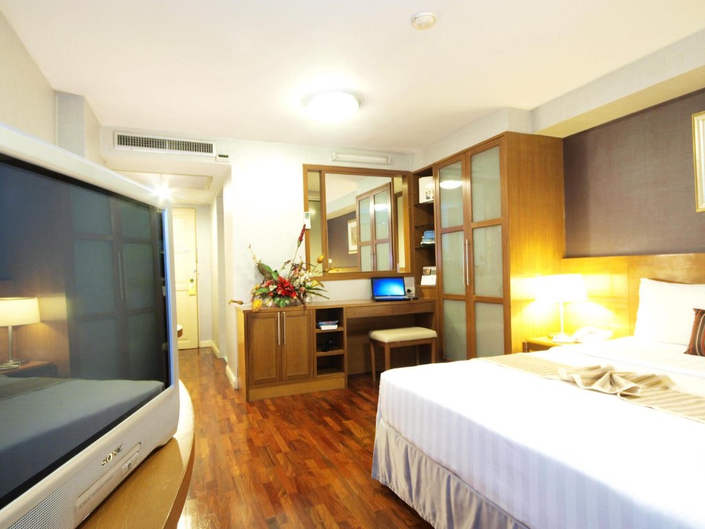 Фото Nonsi Residence Sathorn Bangkok